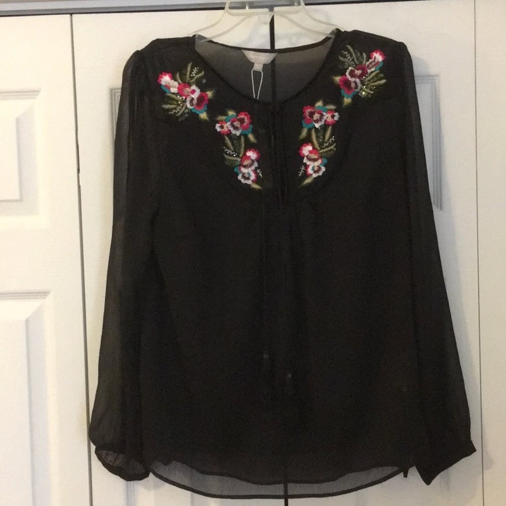 Anthology shirt with tassel tie front